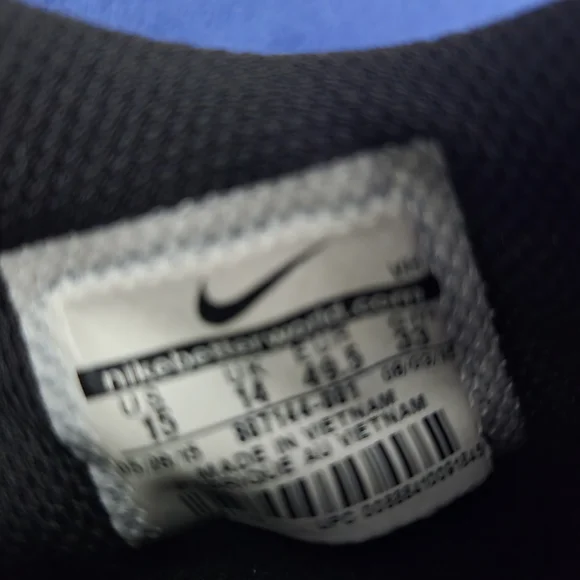 Black and White Nike Sneakers - Picture 9 of 11